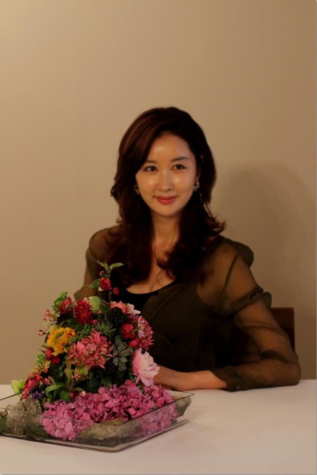 Yiyoon Choi, Editor-in-Chief of The K-Beauty Review